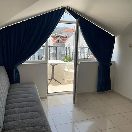 アパートホテル Atlantis 3*