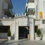 Atlantis Aparthotel 3*